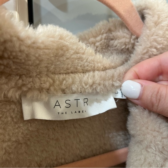 New Revolve ASTR Francine Faux Leather Shearling Jacket Coat - Picture 5 of 6